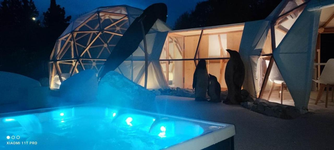 Lodges Des Grands Chenes Andelarrot Exteriör bild